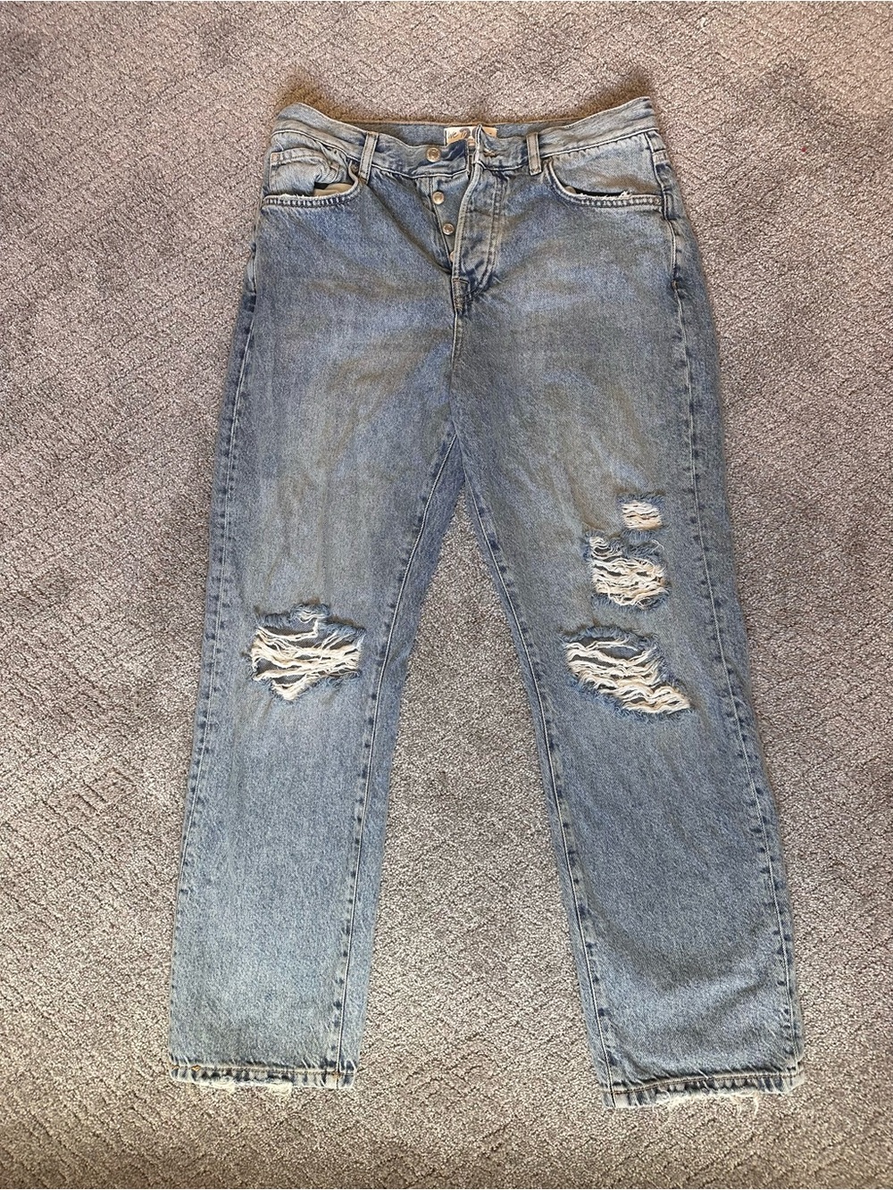 We The Free by Free People Women’s Distressed Light Wash Jeans Size 29
